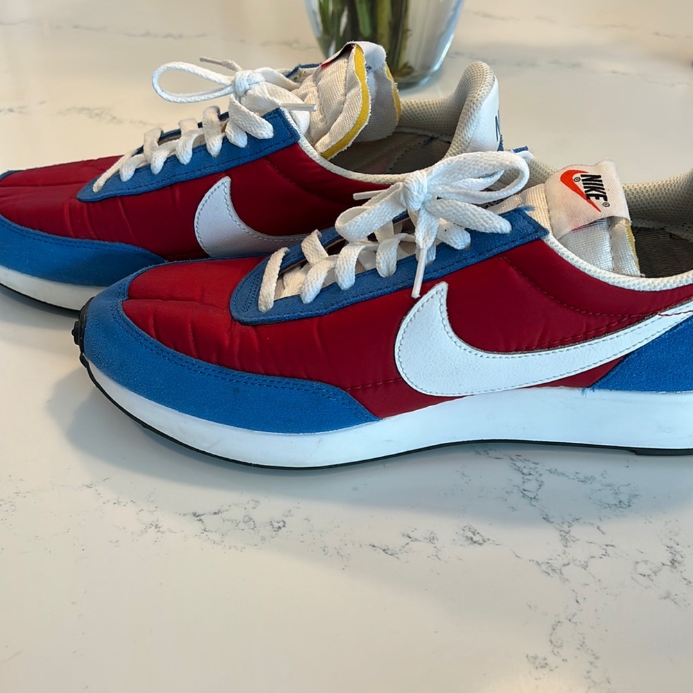Nike sport shoes